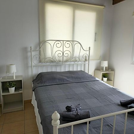 Merab Holidays Apartments Fa213 Ajía Nápa Kültér fotó