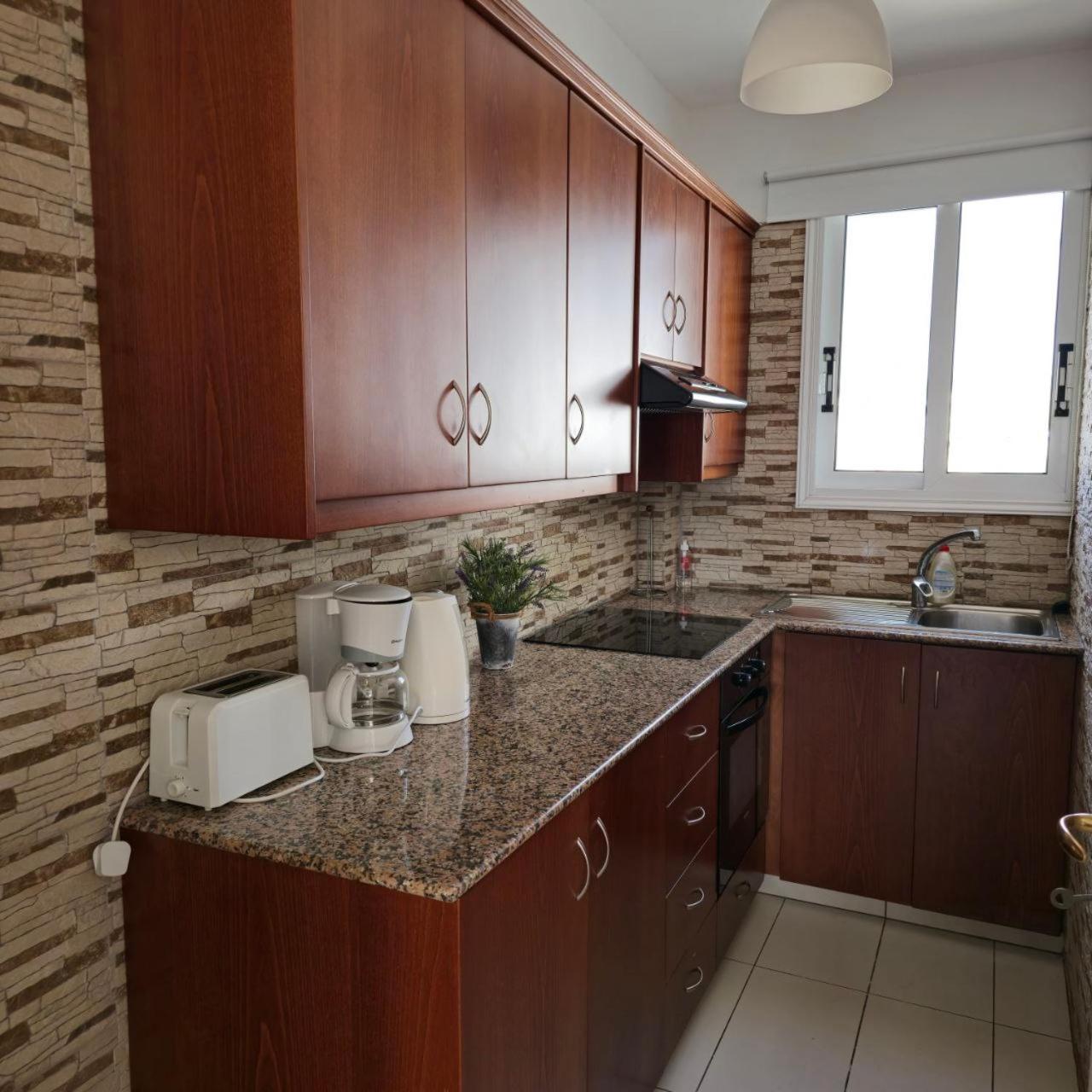 Merab Holidays Apartments Fa213 Ajía Nápa Kültér fotó