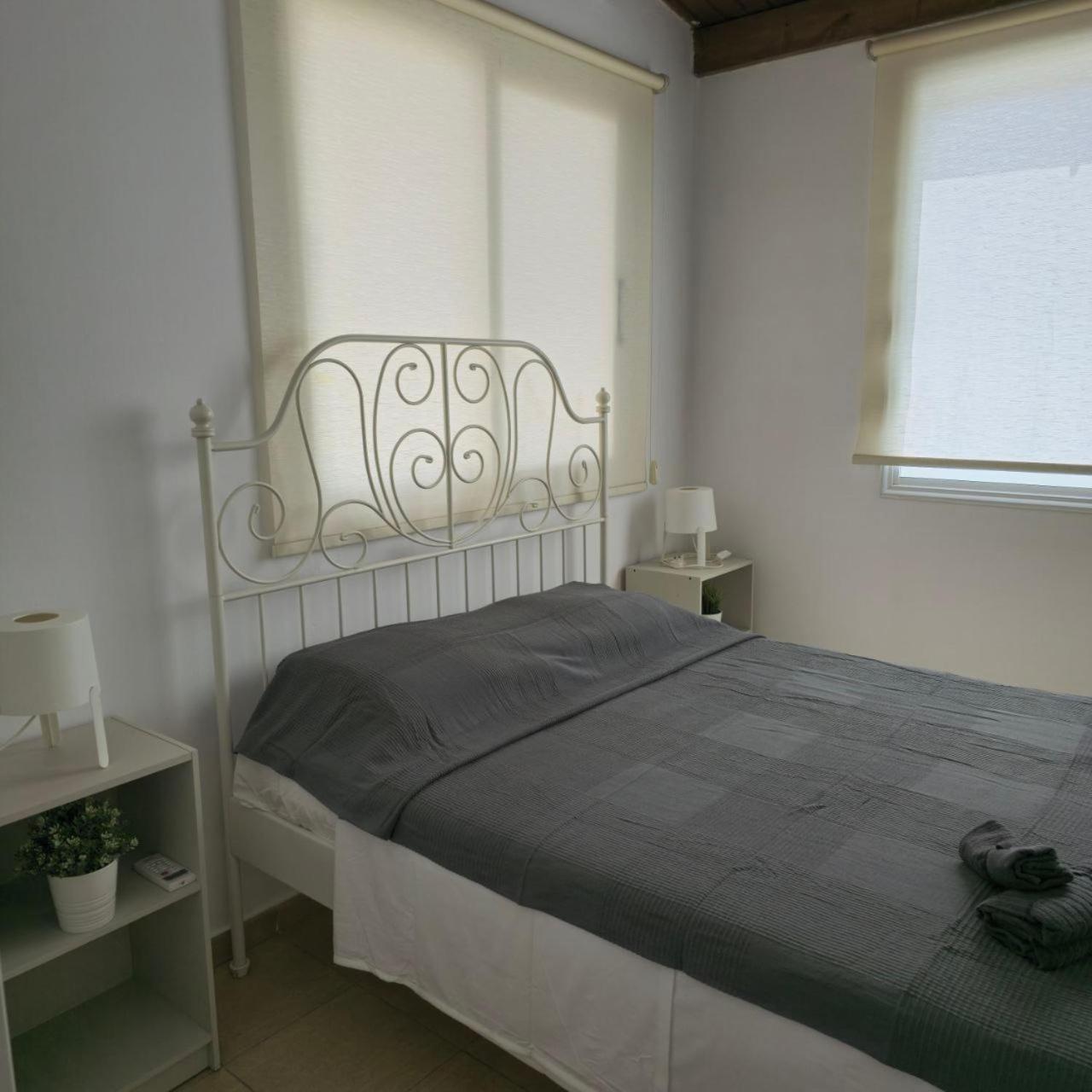 Merab Holidays Apartments Fa213 Ajía Nápa Kültér fotó